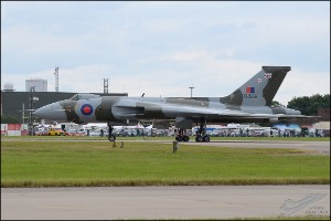 D7T_7989