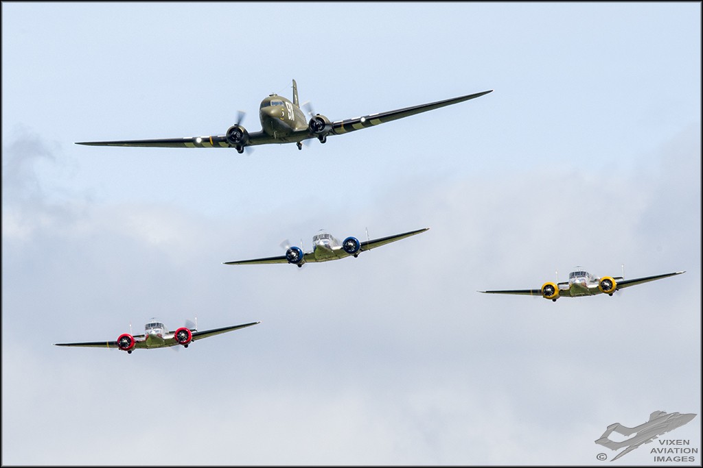 Classic Formation C-47 and Beech 18s 