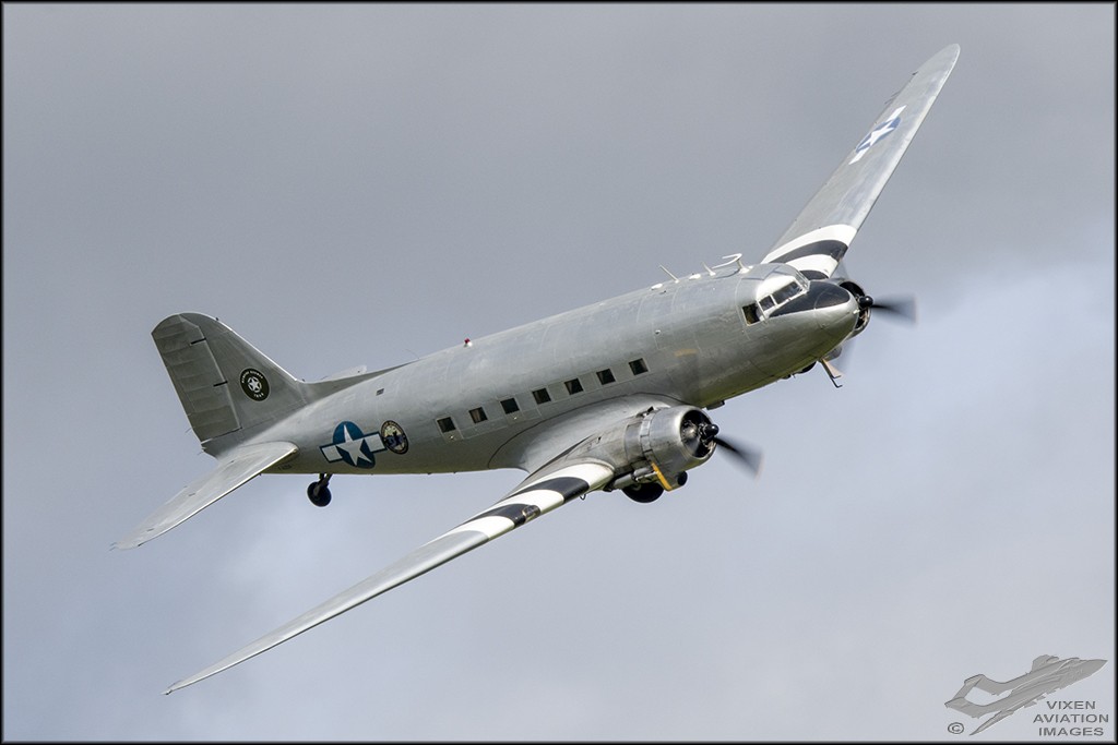 Douglas DC-3 