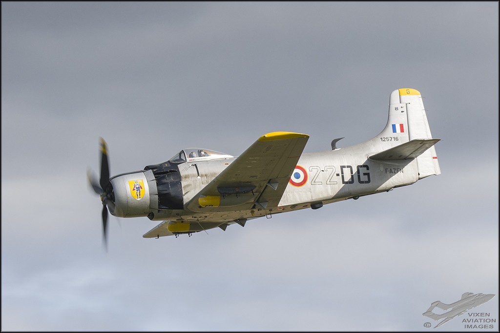 Douglas AD-4N Skyraider 