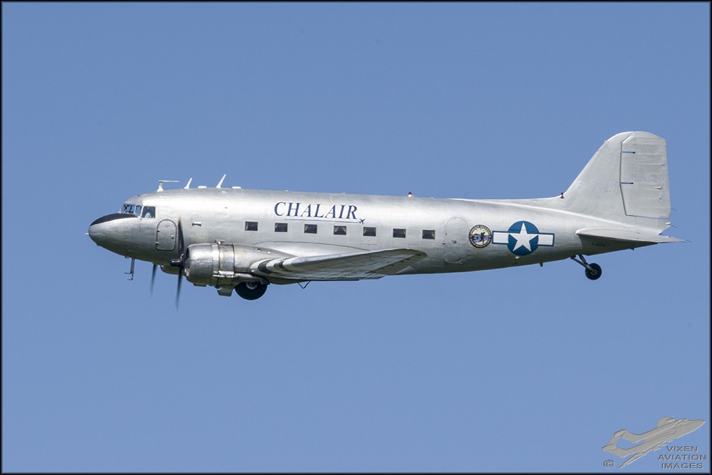 Douglas DC-3 