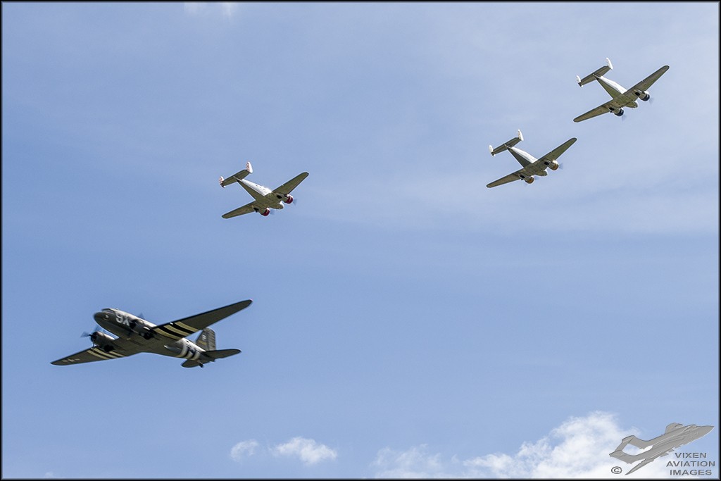 Classic Formation C-47 and Beech 18s 