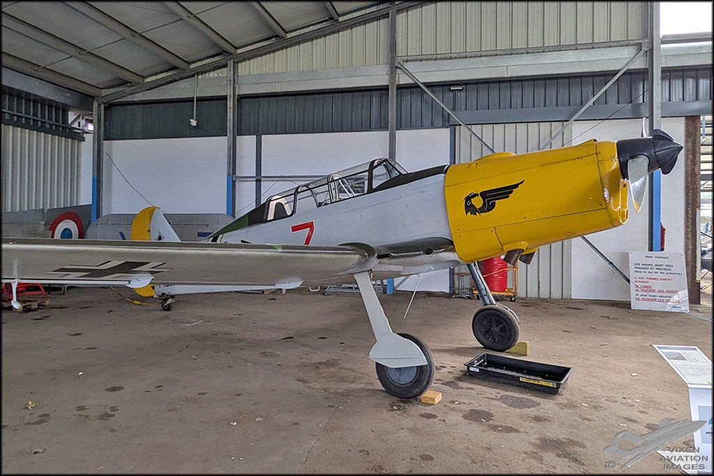Pilatus P2-06 