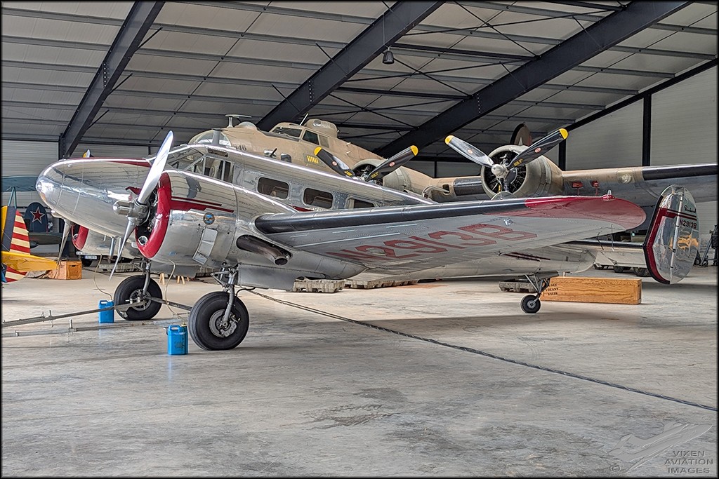 Beech D18S 