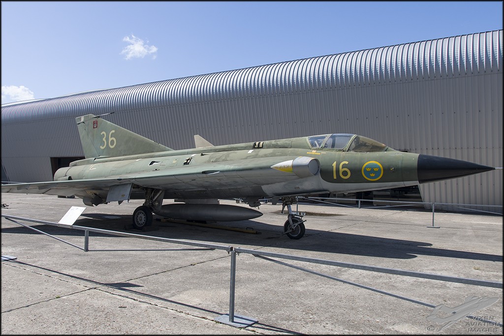 Saab J35A Draken 