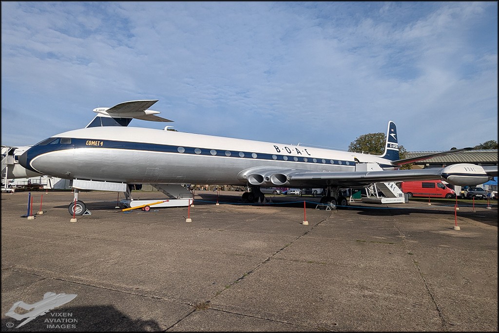DH Comet 4 